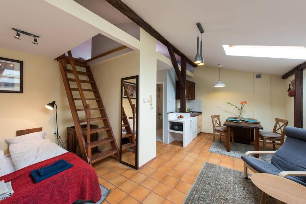 Apartamento Bright Loft In Amazing Location Cracovia Exterior foto